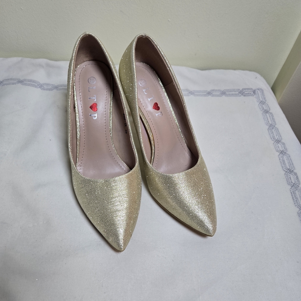 Chic Gold Glitter Women's Heels